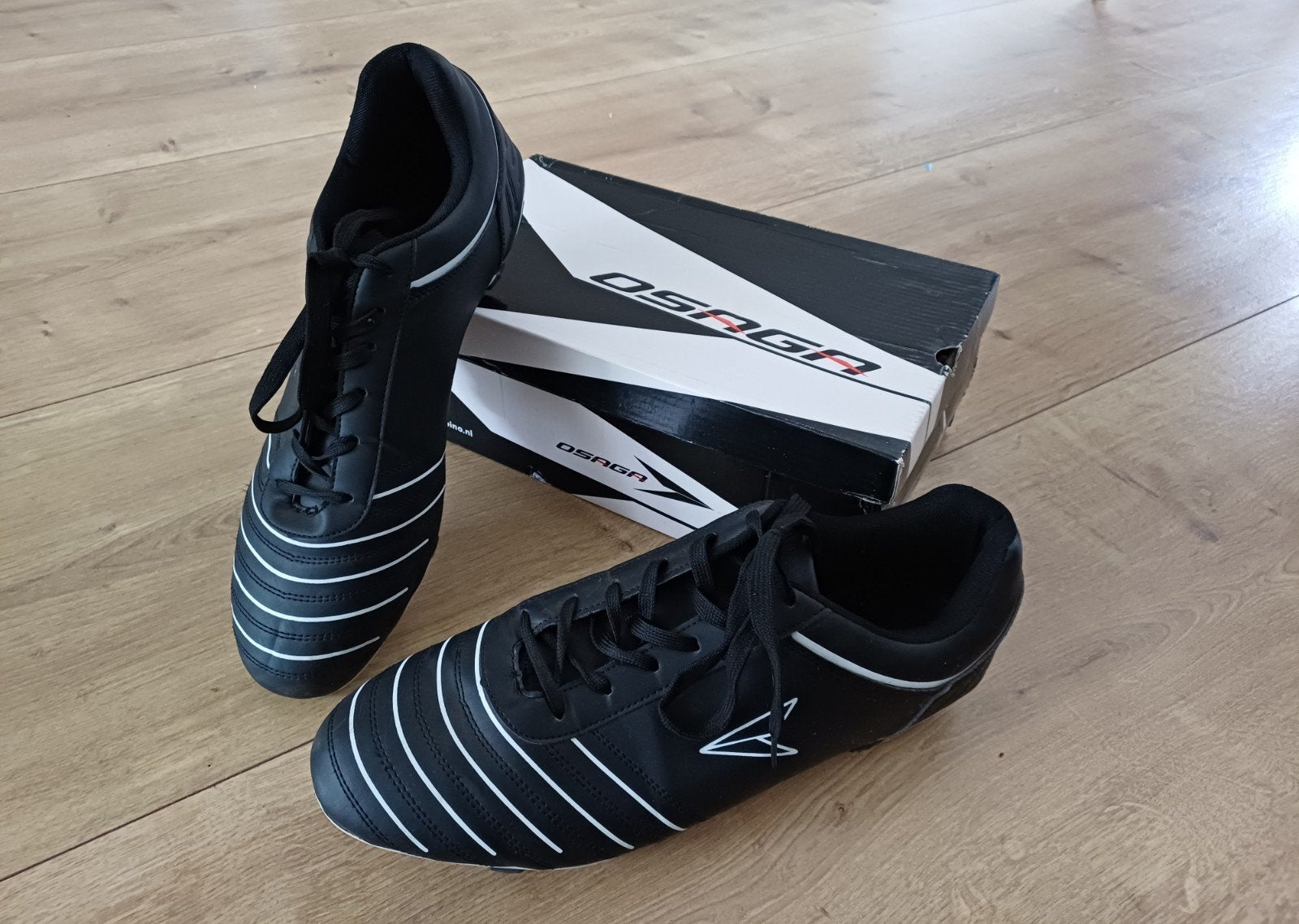 Osaga voetbalschoenen maat 47 | Zo goed als nieuw, Sport en Fitness, Maat XS of kleiner, Ophalen of Verzenden, Zo goed als nieuw