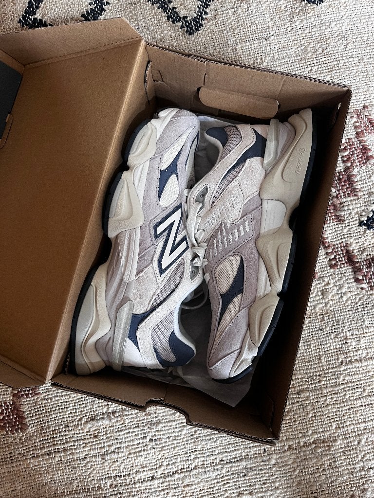 New Balance 9060 size 42, New Balance, Overige kleuren, Nieuw, Ophalen of Verzenden
