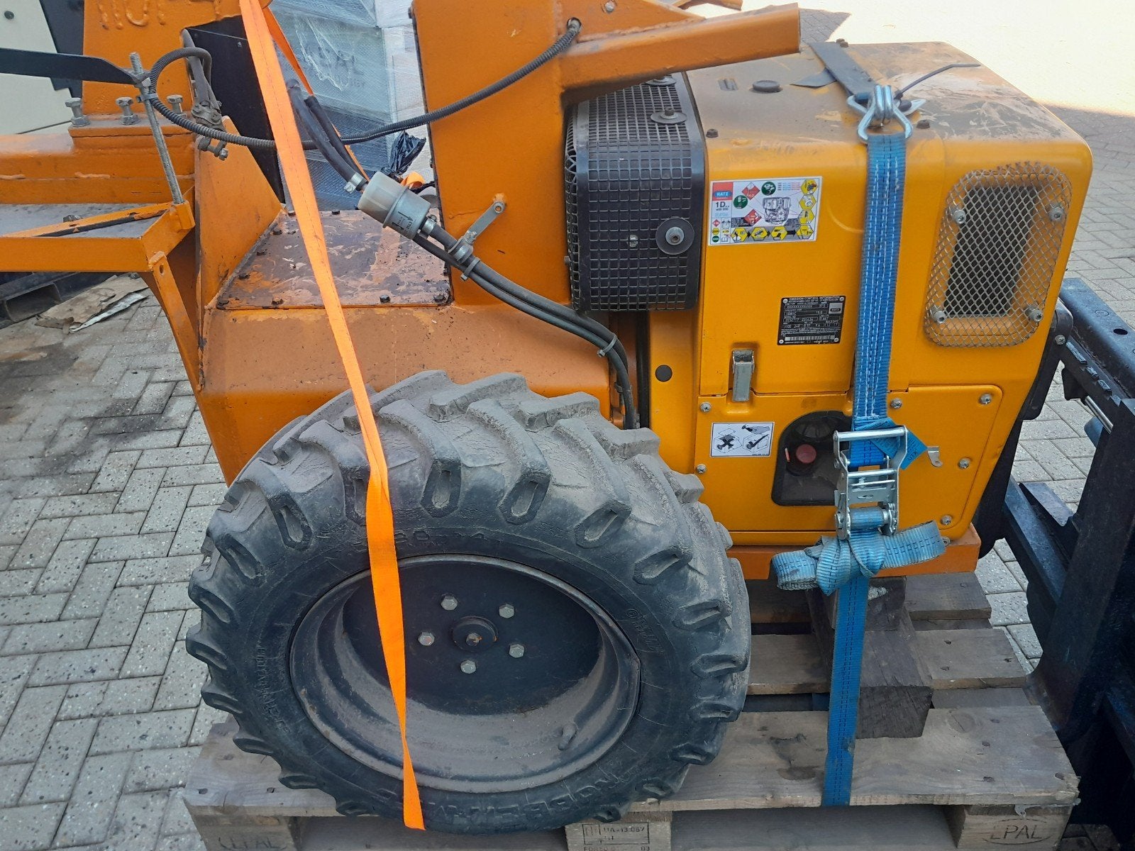 hatz 1D81C 2500 rpm zgan met hydraulische aandrijving en ext, Doe-het-zelf en Verbouw, Motoren, Ophalen, Zo goed als nieuw, Dieselmotor