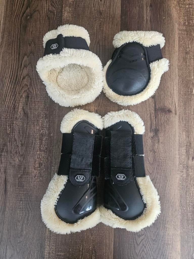 Horsegear kappenset met bont maat full, Ophalen of Verzenden