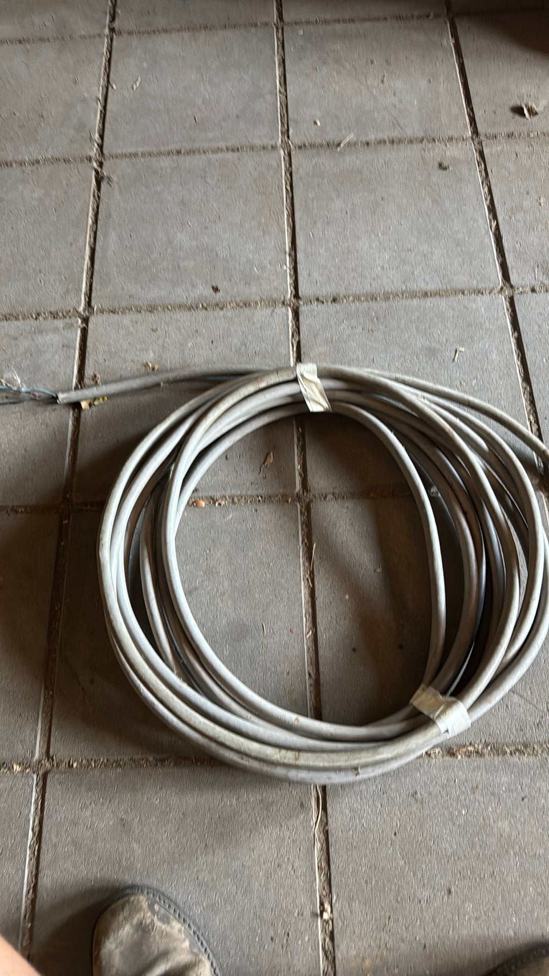 Grondkabel 13 meter, Doe-het-zelf en Verbouw, Ophalen of Verzenden, Gebruikt, Overige merken, Kabel of Snoer