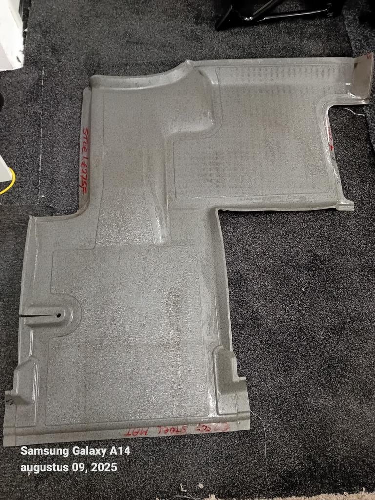 Mercedes sprinter mat voor stoeluitvoering, Ophalen