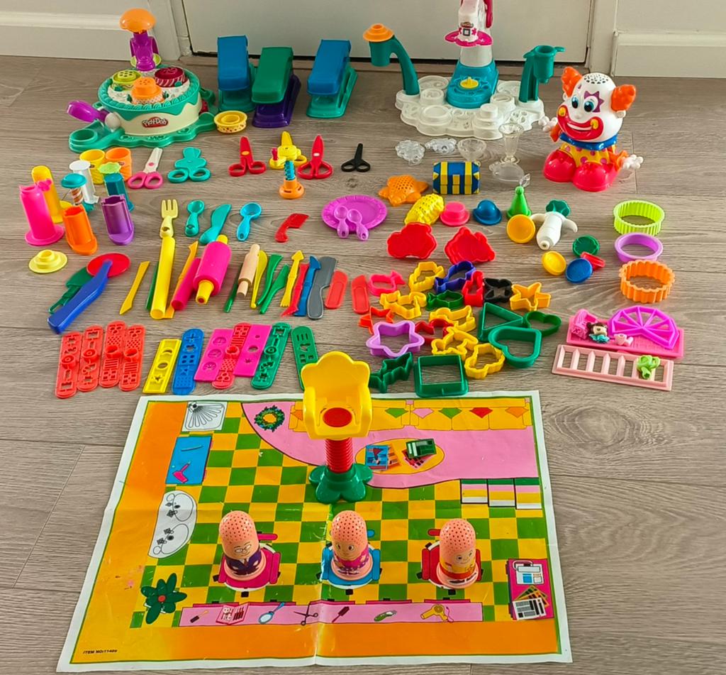 Grote set Play-Doh klei speelgoed met veel accessoires, Ophalen of Verzenden, Gebruikt, Knutselen