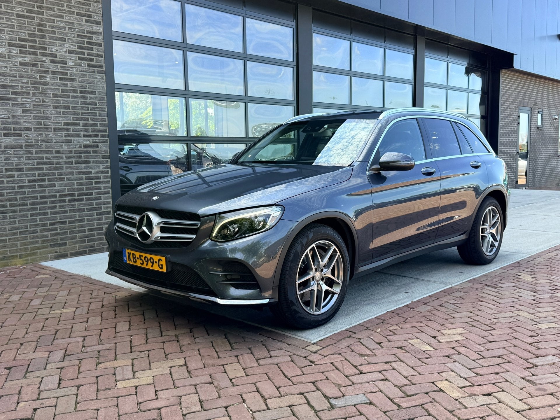 Mercedes-Benz GLC-klasse 220 d 4MATIC Prestige | AMG | Autm, Auto's, Automaat, Gebruikt, Lichtsensor, 2500 kg