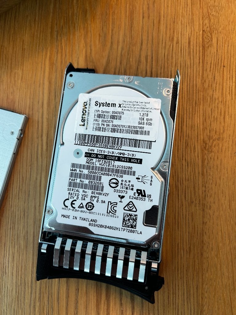 Lenovo 1.2TB 10K 12G SAS 2.5″, Intern, SAS, Server, HDD