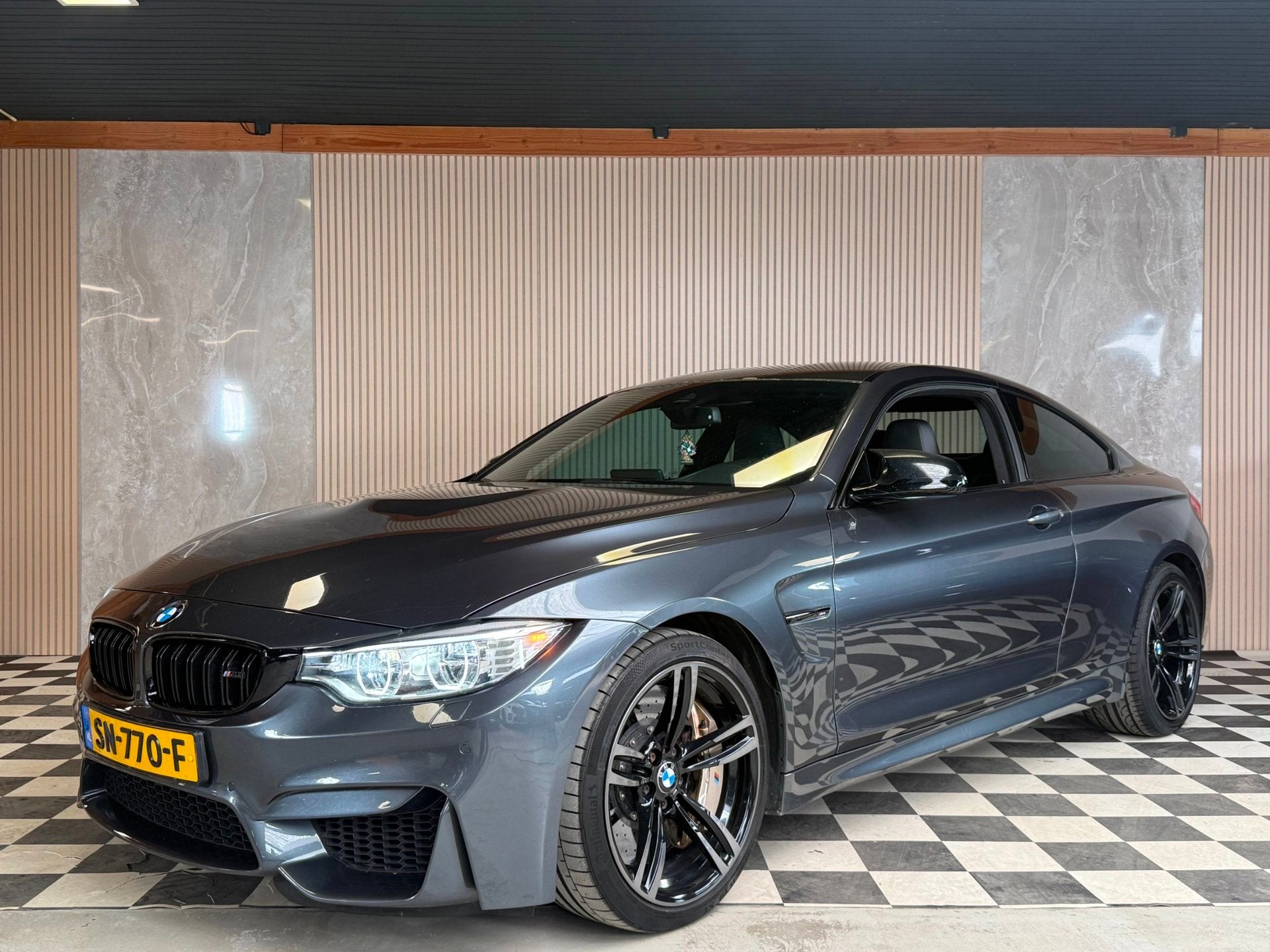 BMW 4-serie Coupé M4 Carbon Vol Opties! 431PK Head Up Nwe A, Auto's, Automaat, Euro 6, 4-Serie, 4 stoelen
