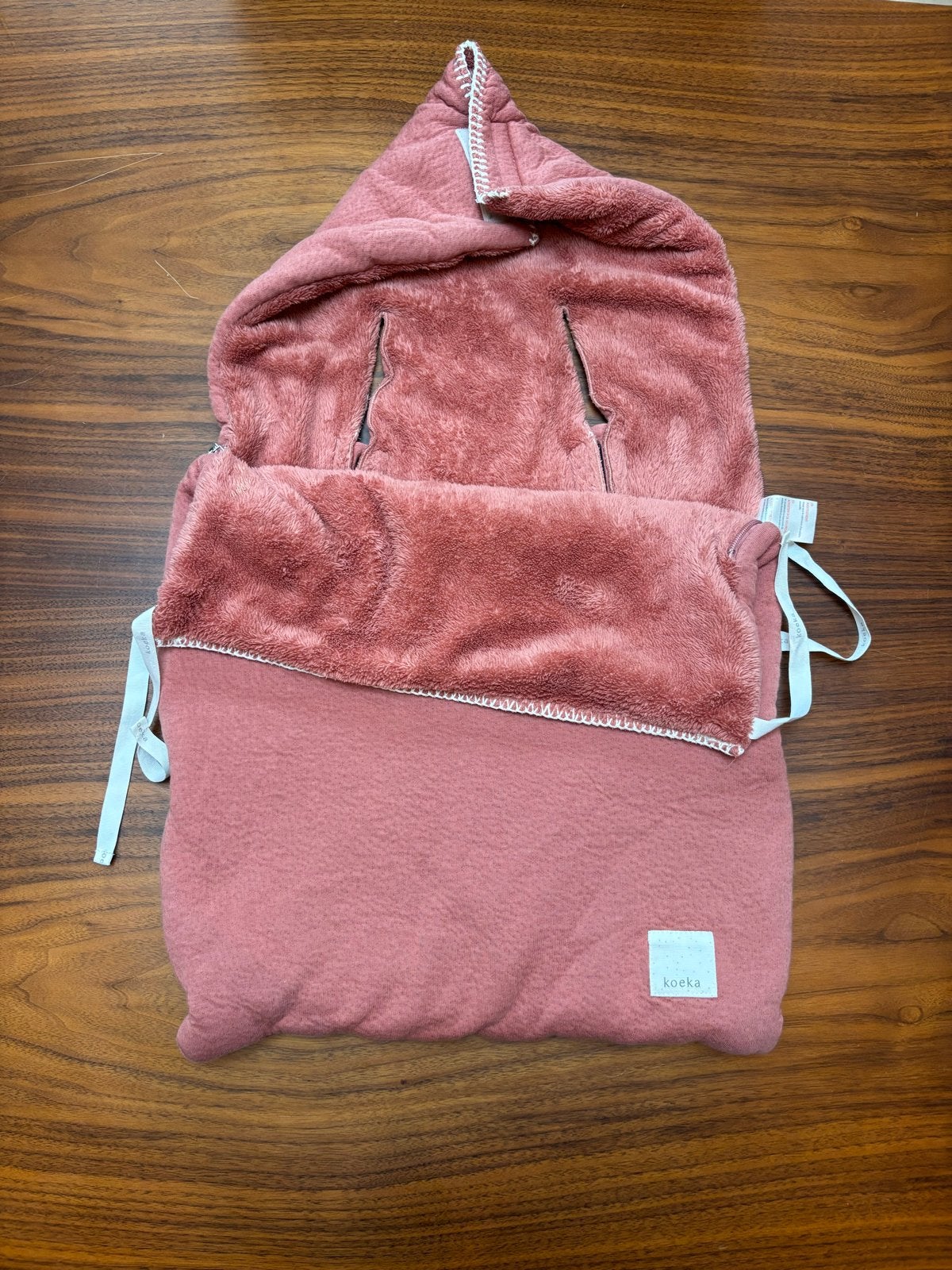 Koeka voetenzak roze voor kinderwagen/maxicosi, Ophalen, Gebruikt