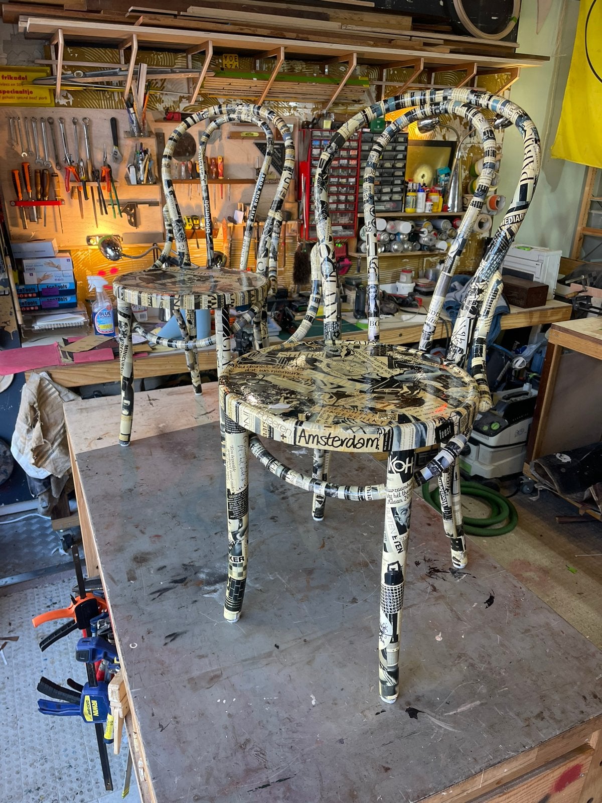 Tijdcapsule collage stoel thonet stijl, Huis en Inrichting, Stoelen, Twee, Overige kleuren, Thonet, Ophalen of Verzenden