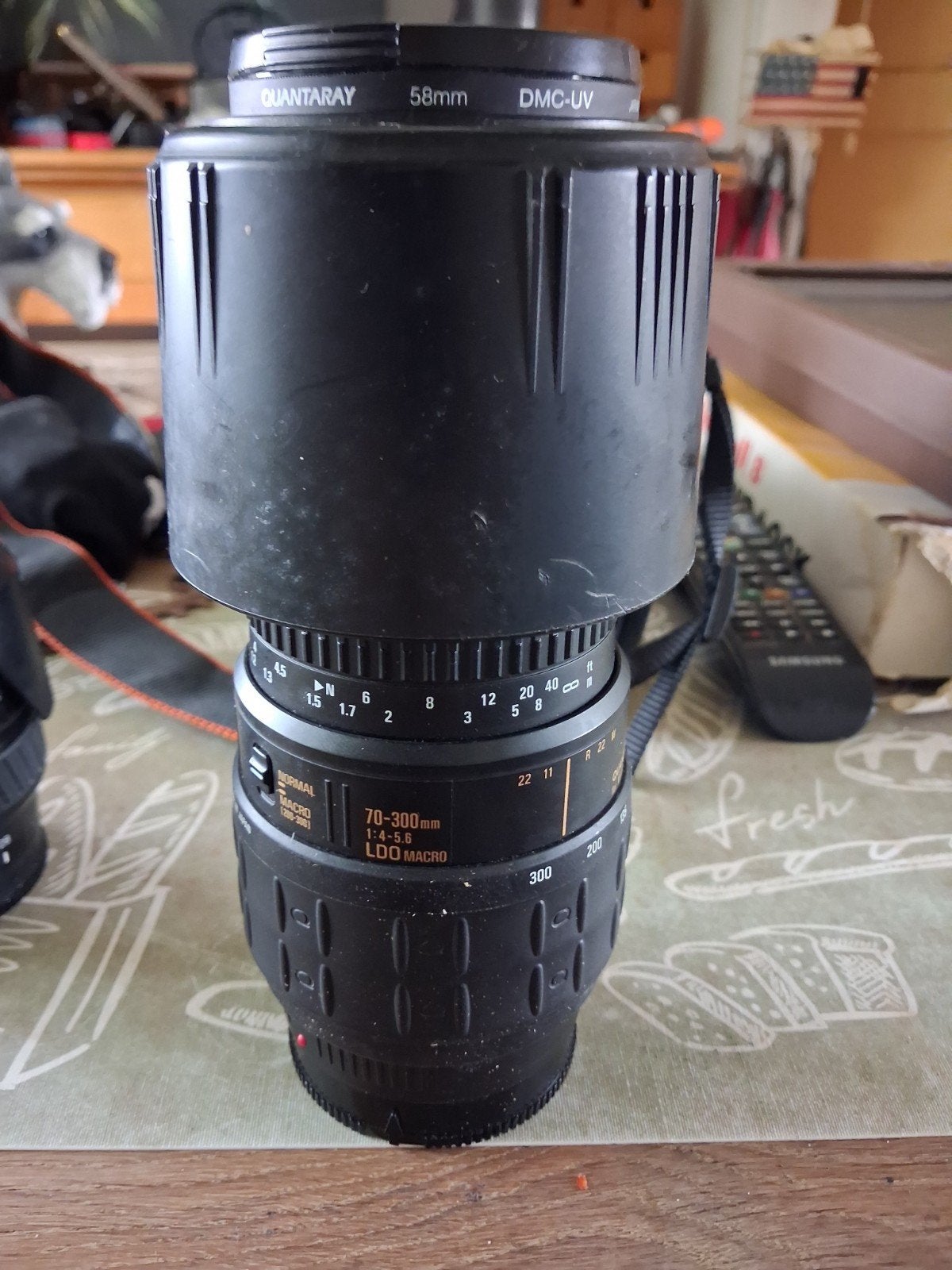 Foto 4 van Quantaray 70-300mm f/4-5.6 LDD Macro lens voor Minolta AF