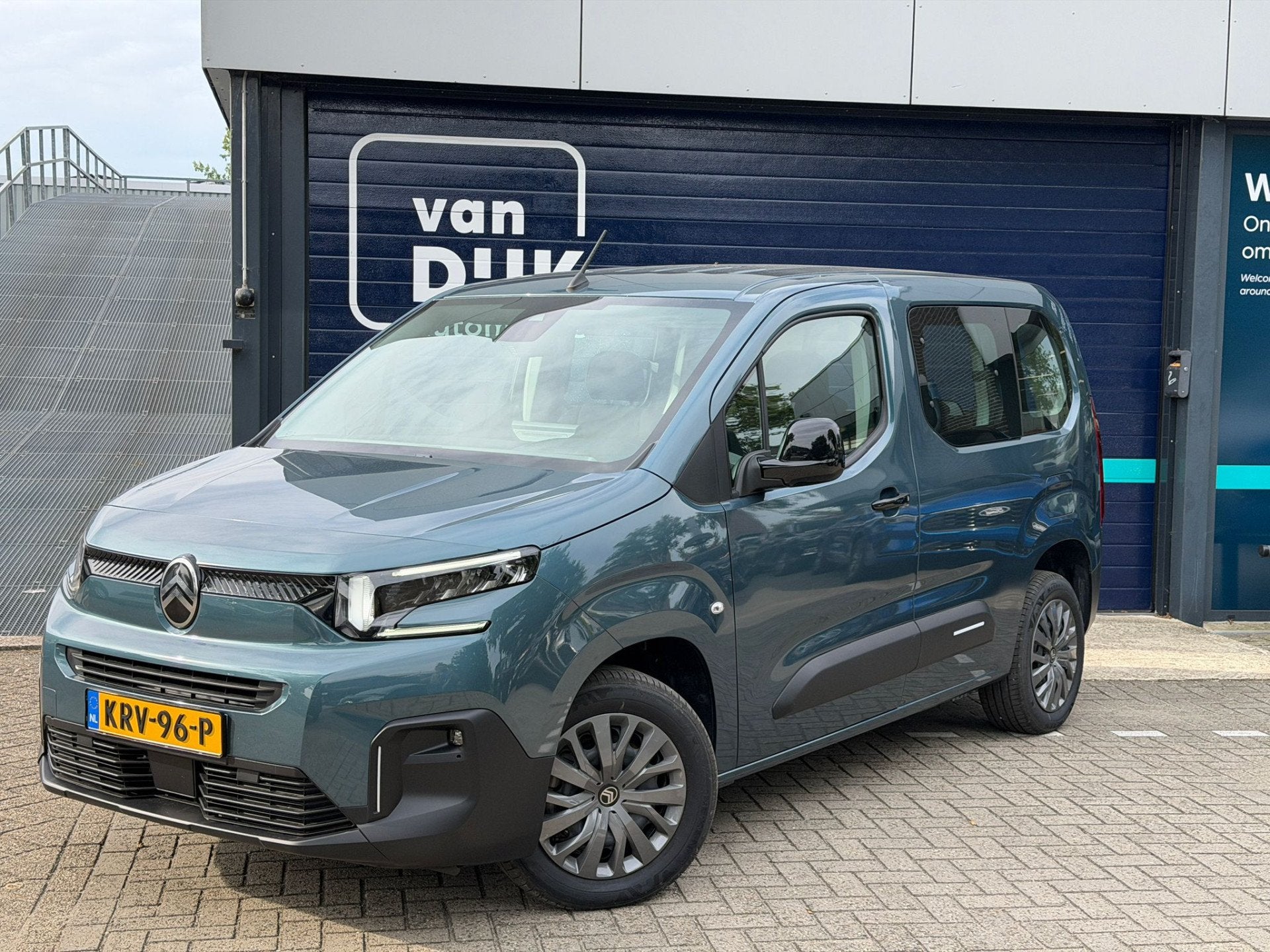 Citroën E-Berlingo Plus M L1 50 kWh 1 fase lader Apple CarP, Auto's, Citroën, 12 maanden, Gebruikt, Parkeersensor, 343 km