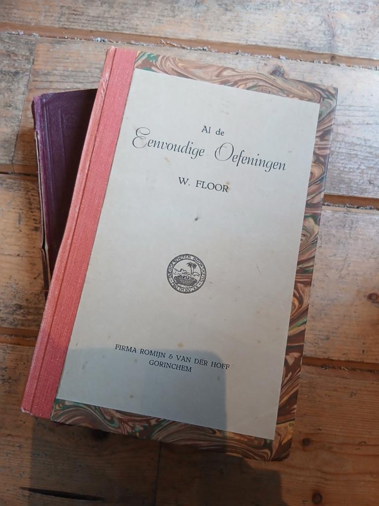 Al de eenvoudige oefeningen van W. Floor, deel 1-2 en 3-4, Boeken, Ophalen of Verzenden, Gelezen