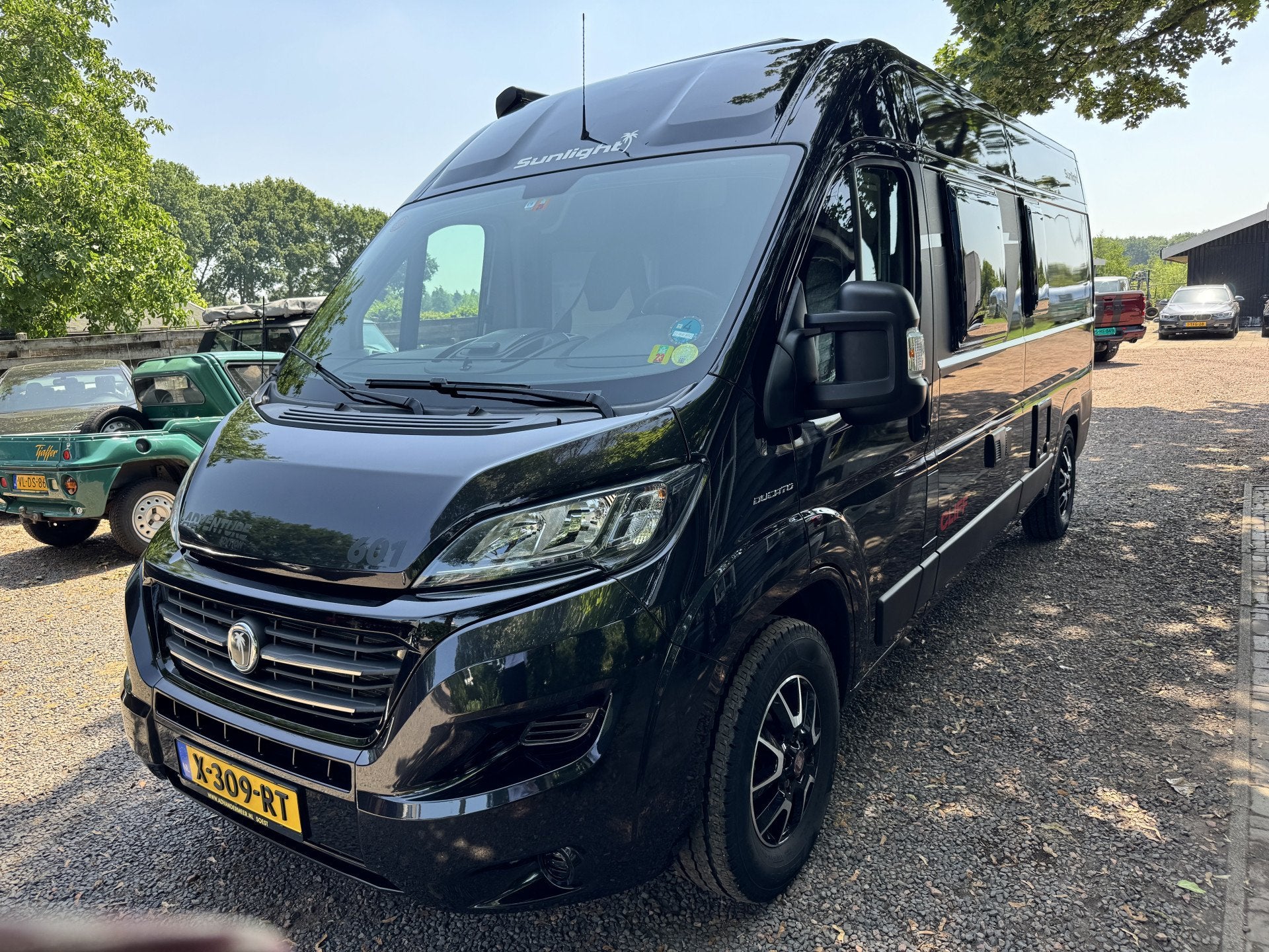 Caravans And Camping Capron