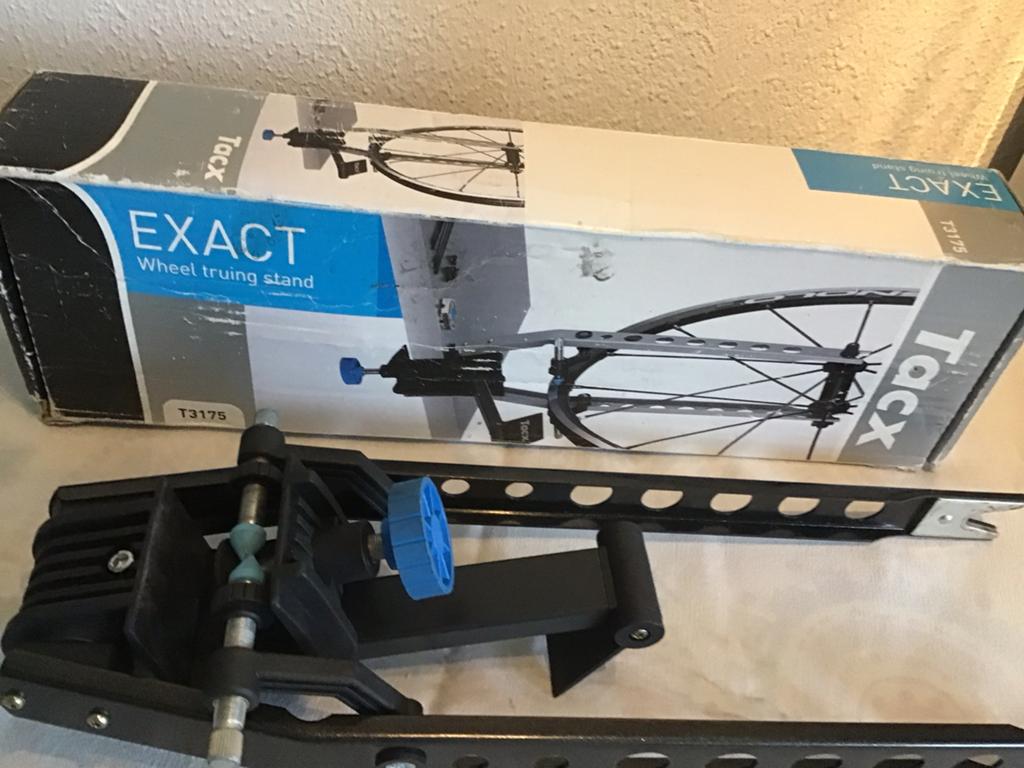 EXACT / Wheel truing stand, Fietsen en Brommers, Ophalen, Zo goed als nieuw