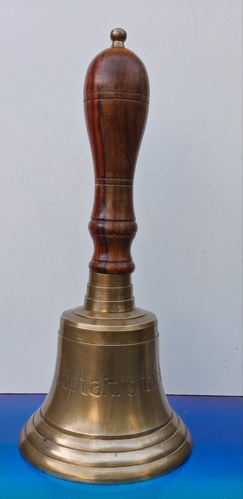 Captain's table bell. Messing.  31 cm. Robuust., Ophalen