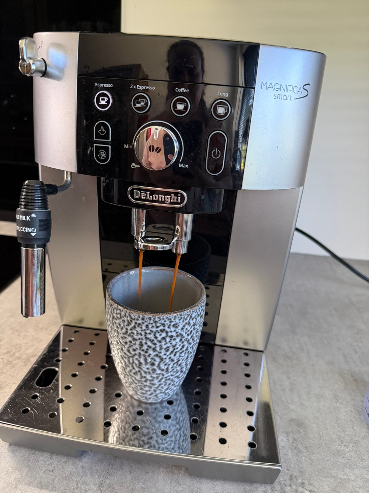 DeLonghi Magnifica S Smart Volautomatisch koffiemachine, Ophalen, Zo goed als nieuw, Koffiemachine, Stoompijpje
