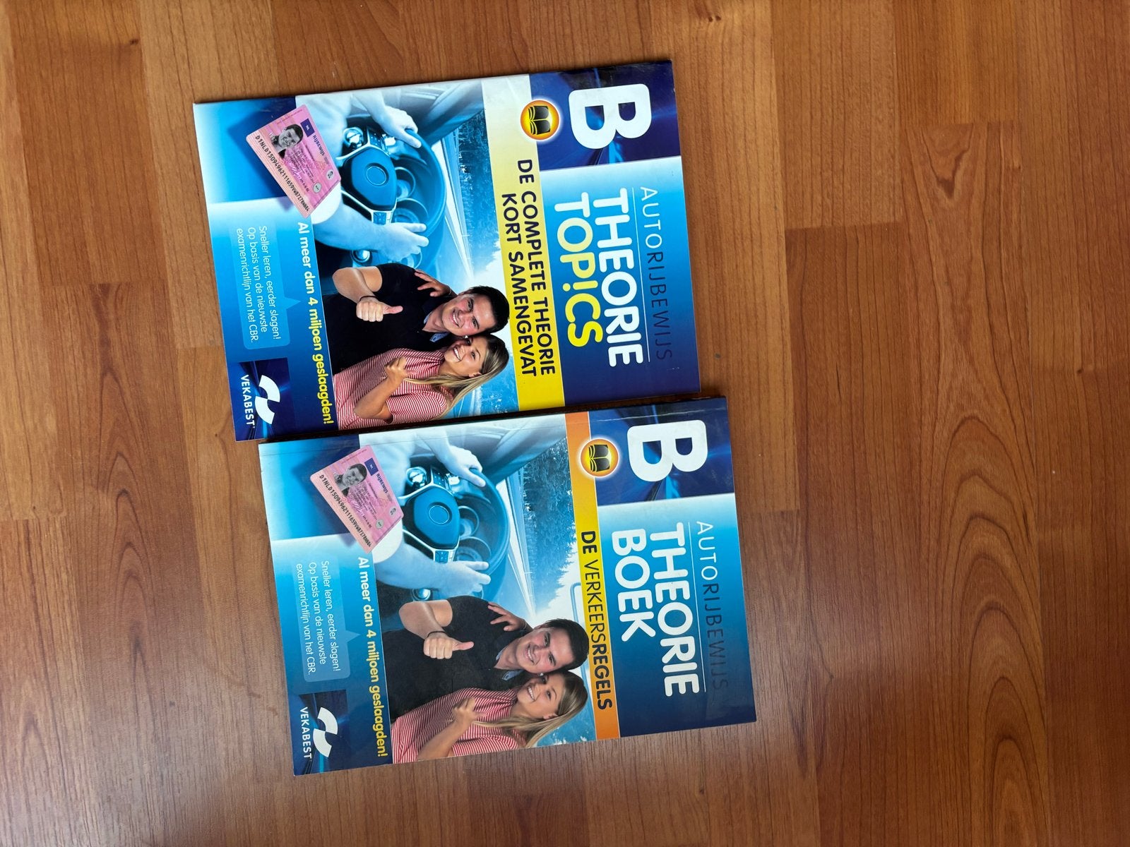 Autorijbewijs B Theorie Boeken (Vekabest), Boeken, Ophalen, Zo goed als nieuw