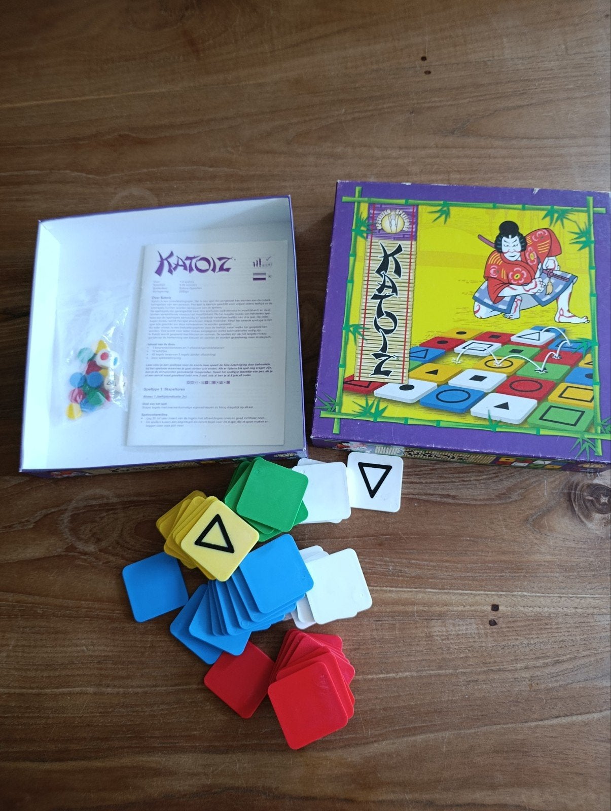 Katoiz bordspel - doos licht beschadigd, Een of twee spelers, Ophalen of Verzenden, Gebruikt, Identity Games