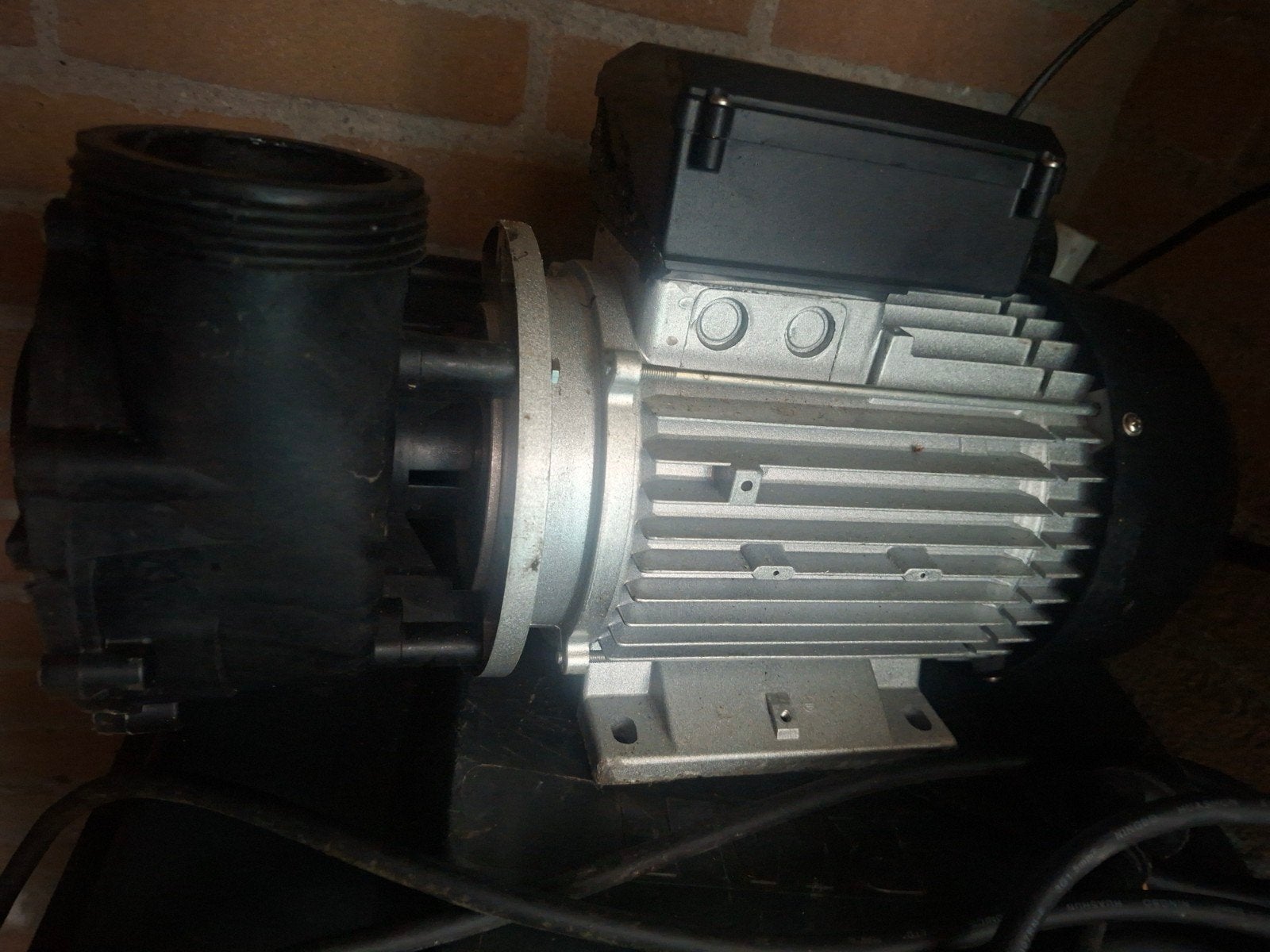 LX Hydromassage Badpomp WP-300-II - 2.2kW, Ophalen, Gebruikt