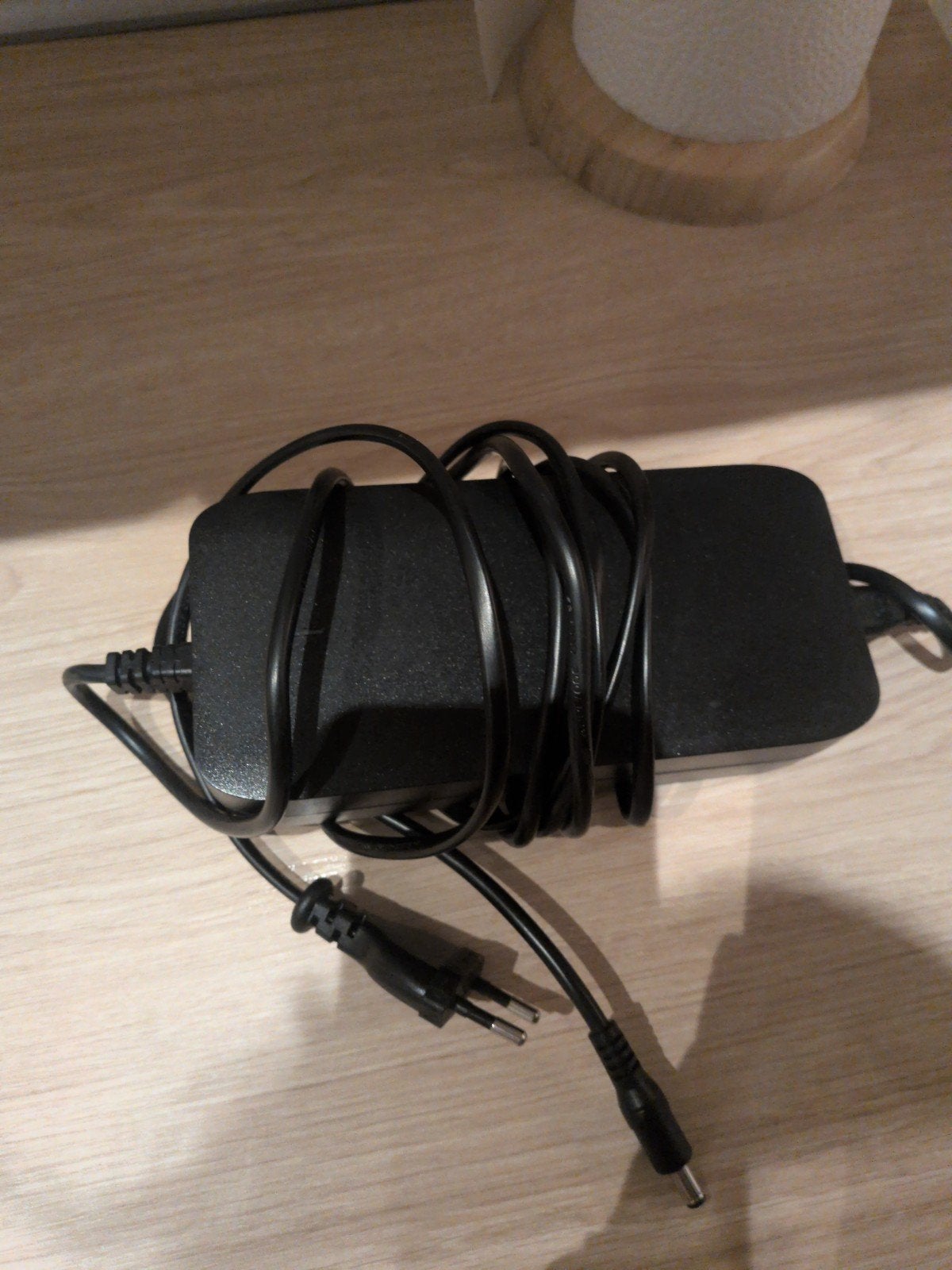 Accu oplader Tenways CGO600 Pro, Zo goed als nieuw