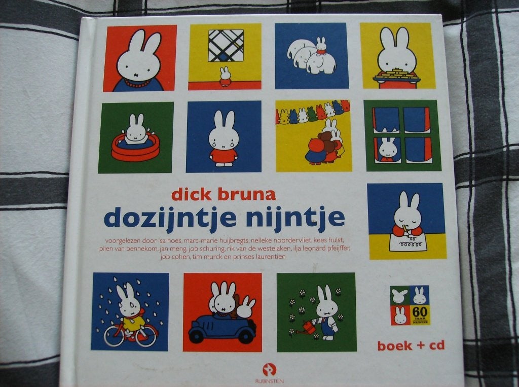 NIJNTJE, DOZIJNTJE,  DICK BRUNA, PLUS CD, Ophalen of Verzenden, Zo goed als nieuw, Dick Bruna