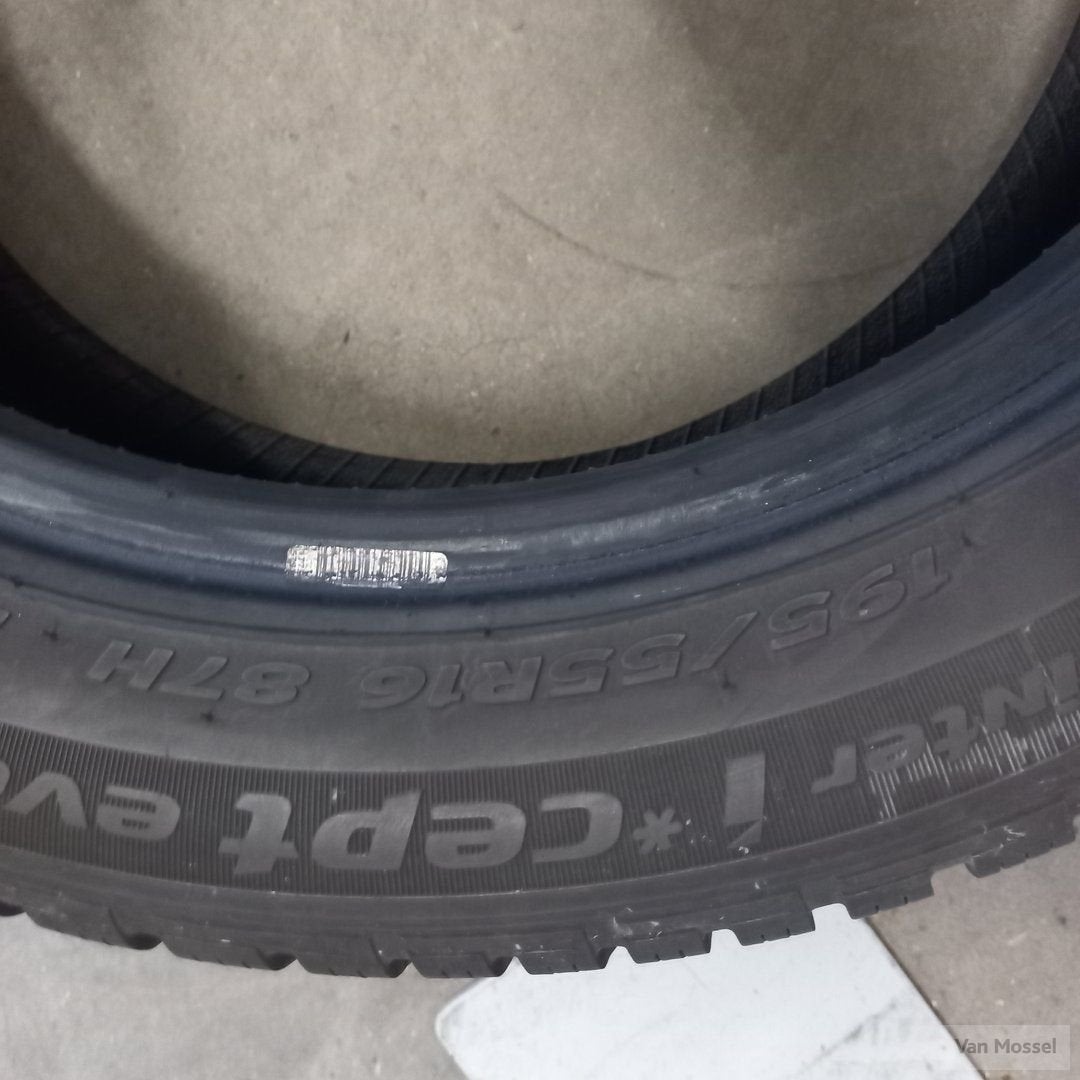 Hankook Winter I Cept Evo 2 195/55/R16 87H, Gebruikt, -, Band(en), 195 mm
