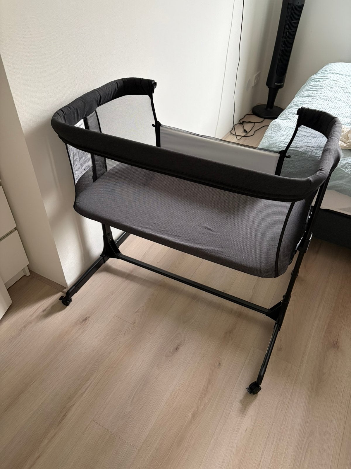 Bebies first co-sleeper, Ophalen, Nieuw, Wieg