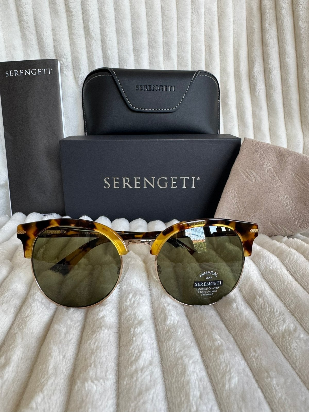 Serengeti Susan SS560002  garantie en btw-factuur, Zonnebril, Verzenden, Nieuw, Nvt