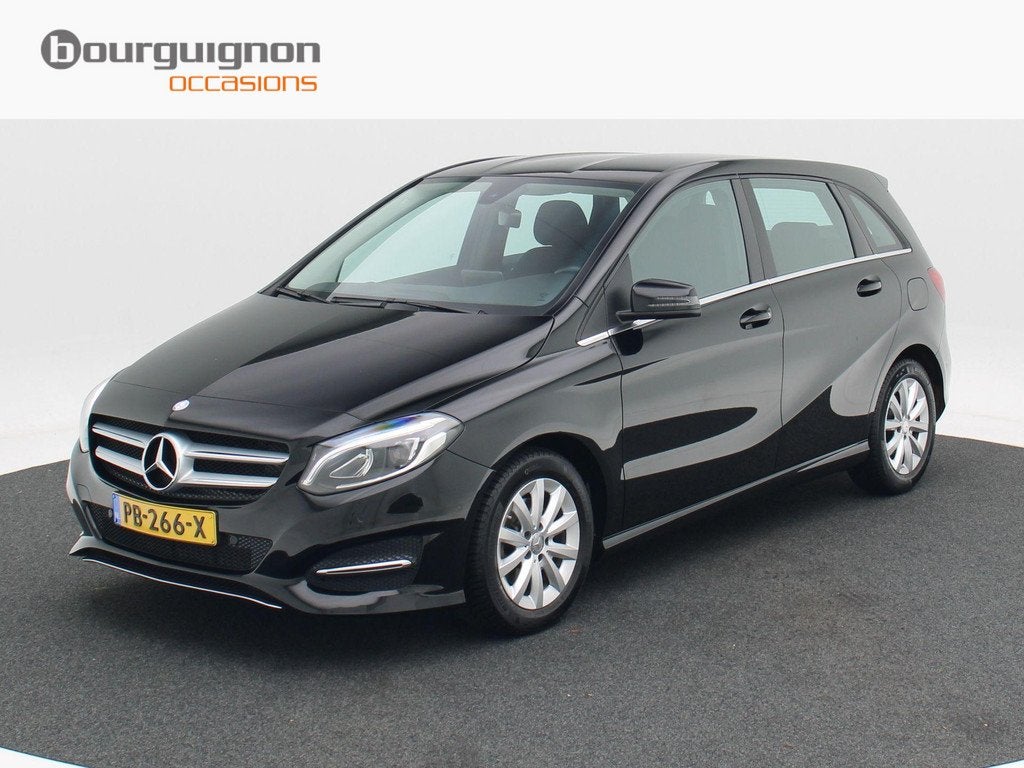 Mercedes-Benz B-klasse 180 Ambition Automaat | Navigatie | C, Gebruikt, 4 cilinders, Lichtsensor, 66 €/maand
