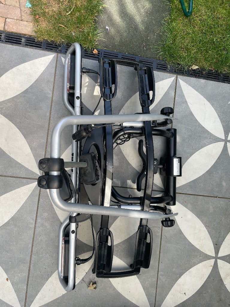 Fietsdrager Thule Euroride 940, Auto diversen, Fietsendragers, Ophalen, Brede banden, Zo goed als nieuw, 2 fietsen