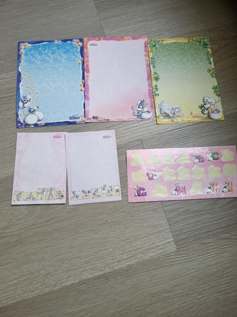 Diddl blaadjes verzameling, Verzamelen, Diddl, Ophalen of Verzenden, Diddl, Zo goed als nieuw, Papier, Kaart of Schrift