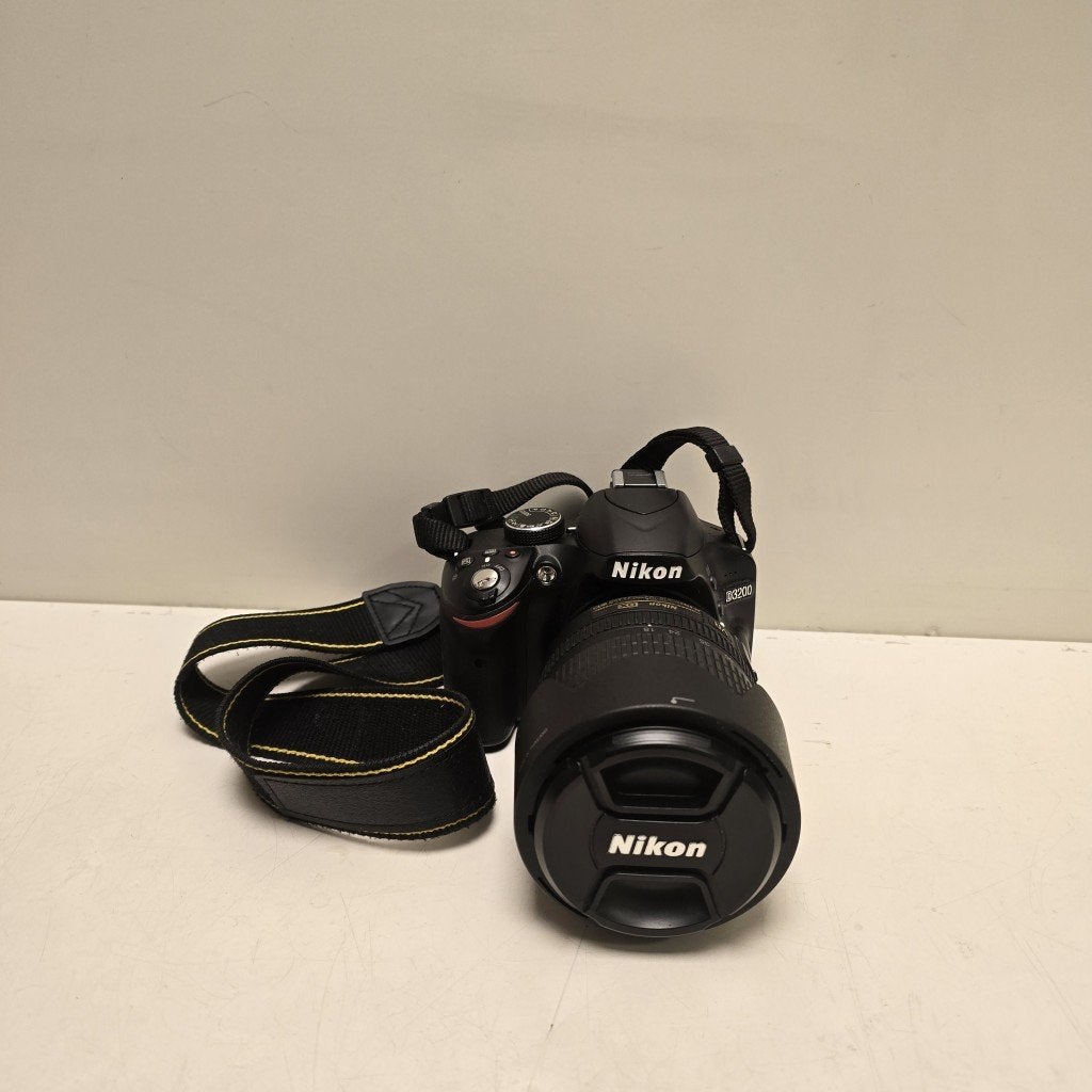 Nikon D3200 | (837498)