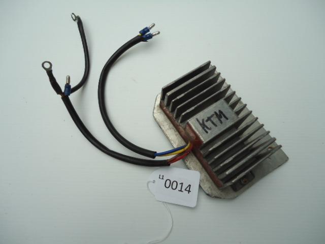 KTM Spanningsregelaar D1-22431