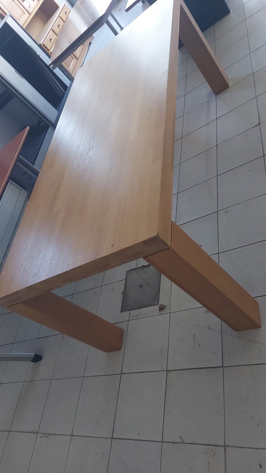 Zware houten tafel - 210x95x78 cm, Huis en Inrichting, Tafels | Eettafels, Ophalen