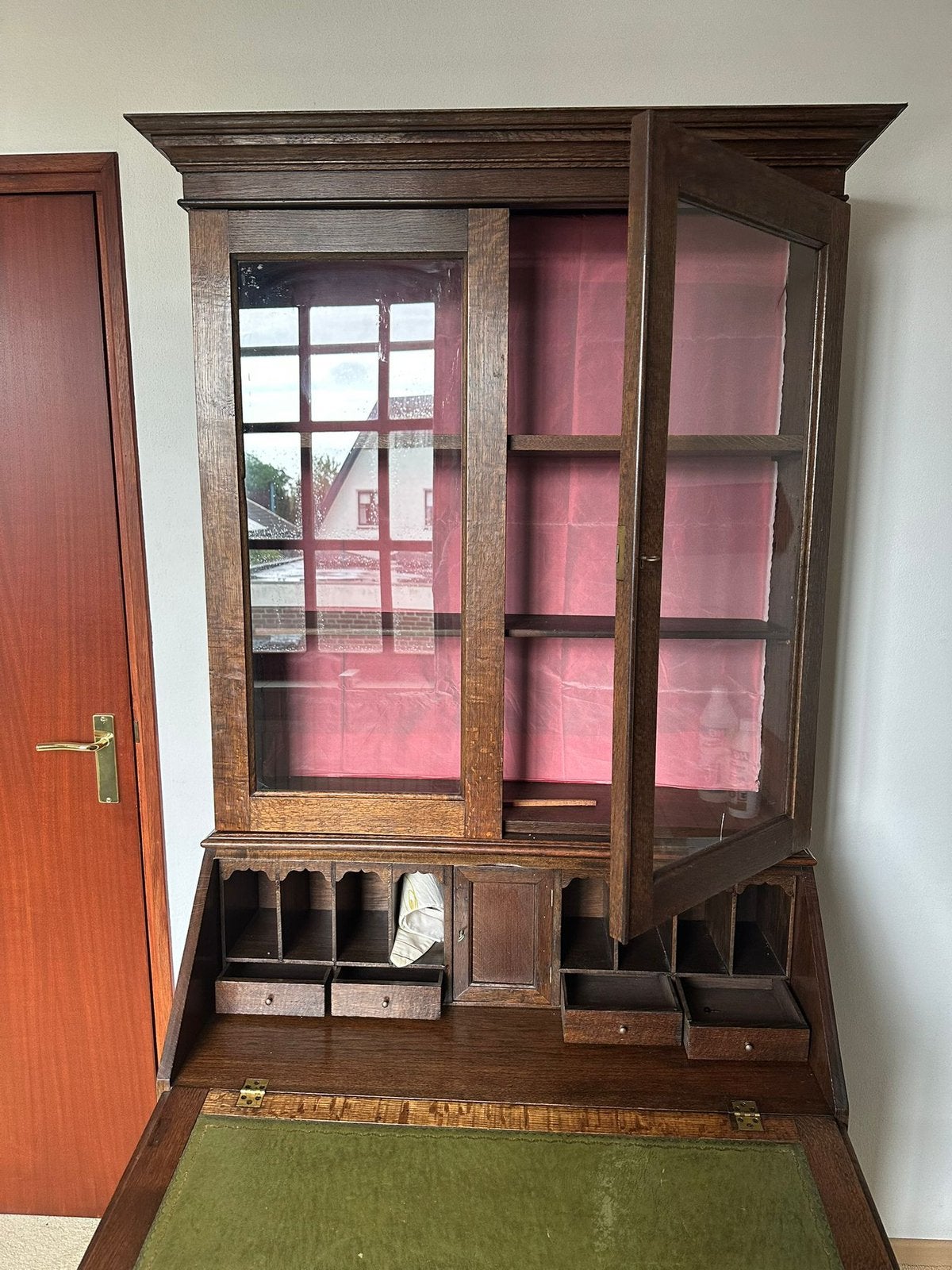 Prachtige antieke kast, Ophalen