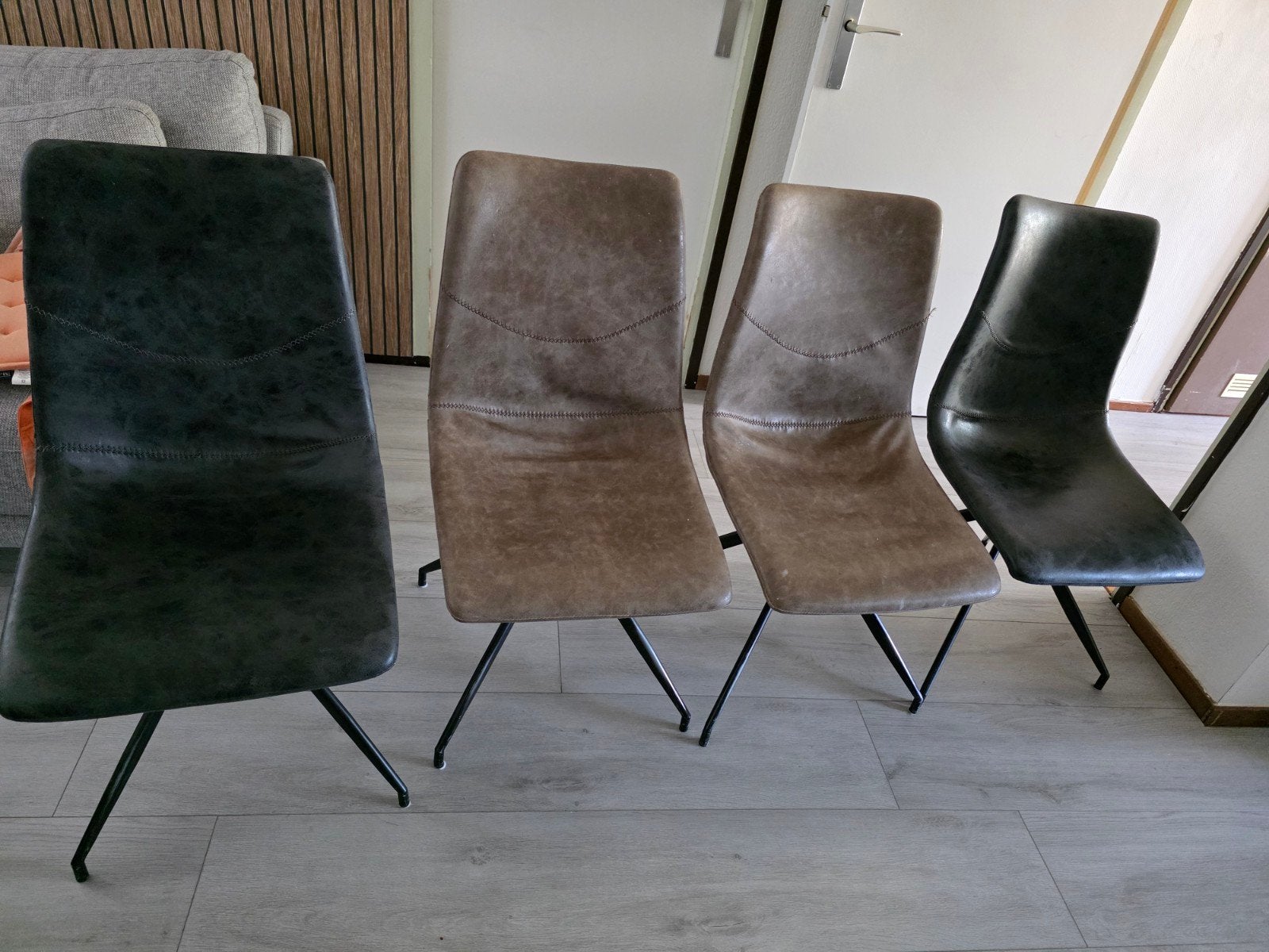 4 industriële stoelen - Bruin en Zwart, Huis en Inrichting, Ophalen, Overige materialen, Gebruikt, Overige kleuren