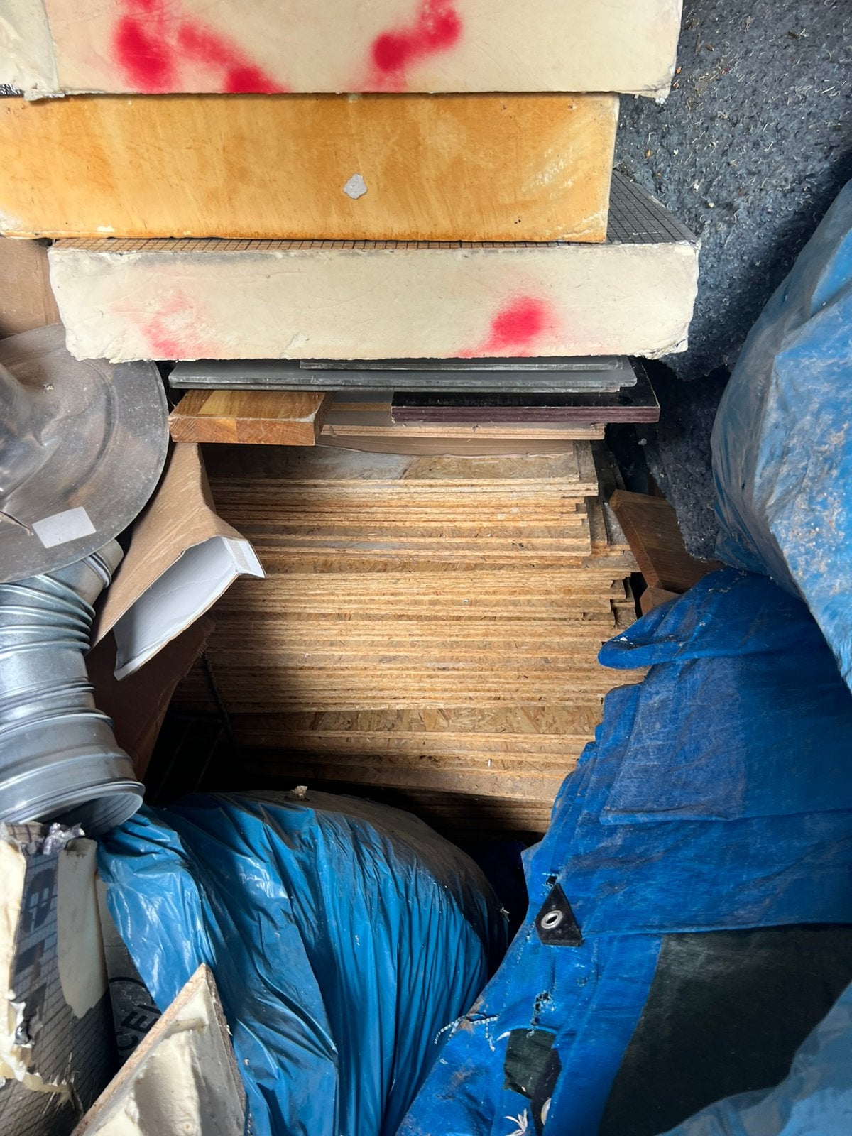 Garage vol bouwmateriaal OSB PIR HOUT STAAL, Doe-het-zelf en Verbouw, Ophalen, Zo goed als nieuw