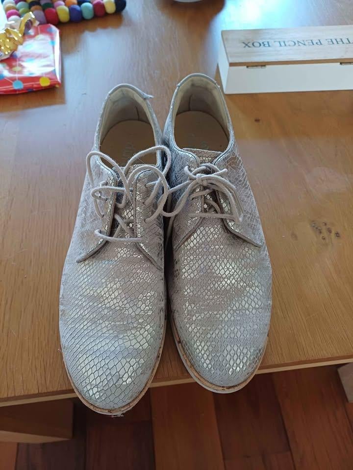 Durea damesschoenen 43,5 /9,5 wijdte G, Kleding | Dames, Schoenen, Durea, Wit, Ophalen of Verzenden, Sneakers of Gympen