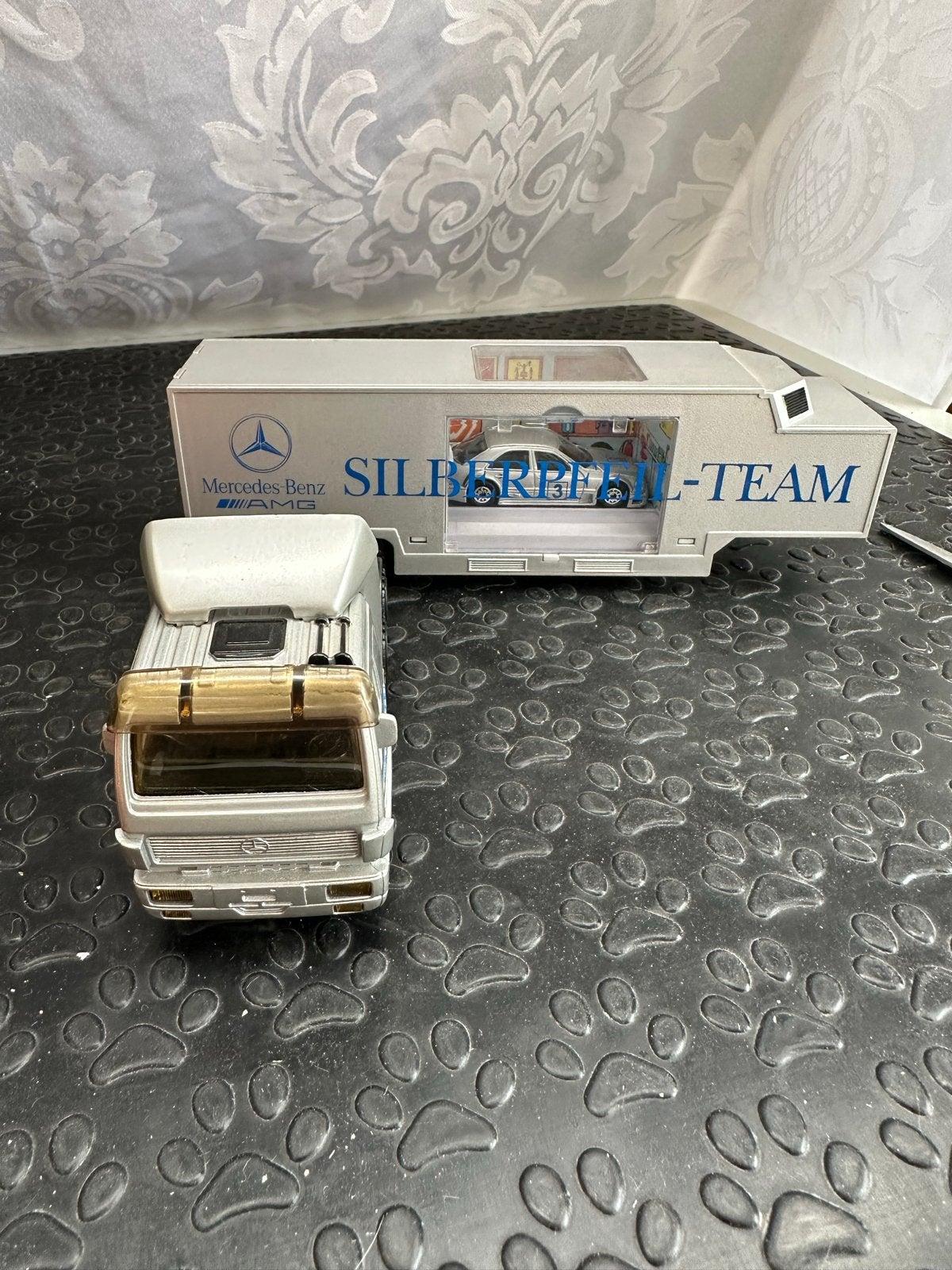 Mercedes Benz AMG Silberpfeil-Team Vrachtwagen met Auto, Ophalen of Verzenden, Gebruikt, Bus of Vrachtwagen
