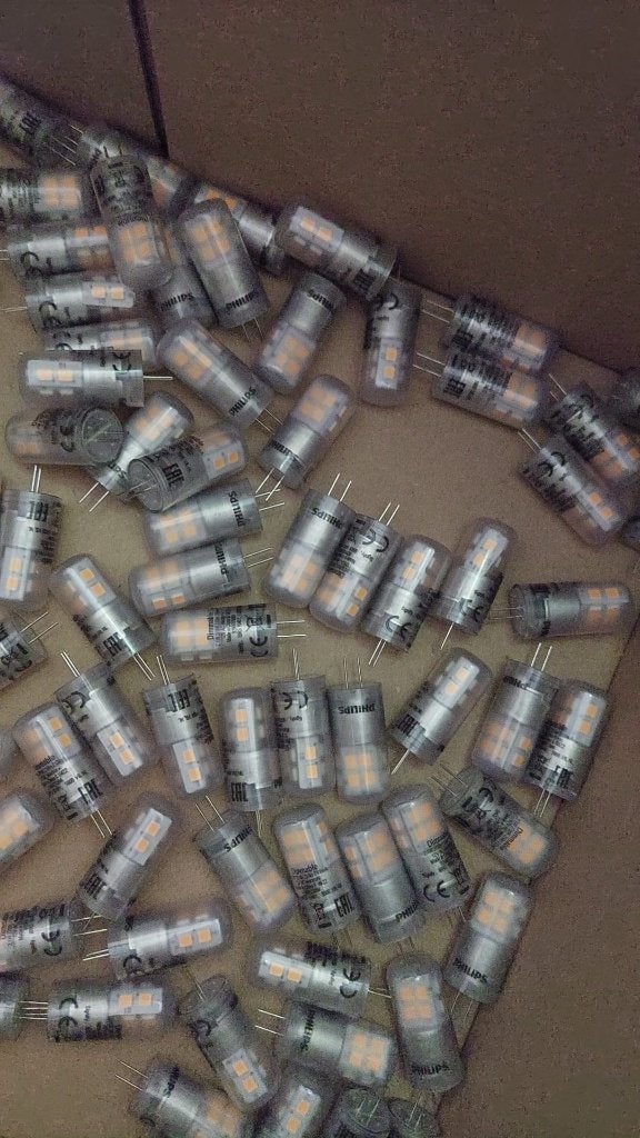 125x PHILIPS LED capsule G4 warm wit 2700K - nieuw 4,50 p.s., Ophalen of Verzenden, Nieuw, E27 (groot), Led-lamp