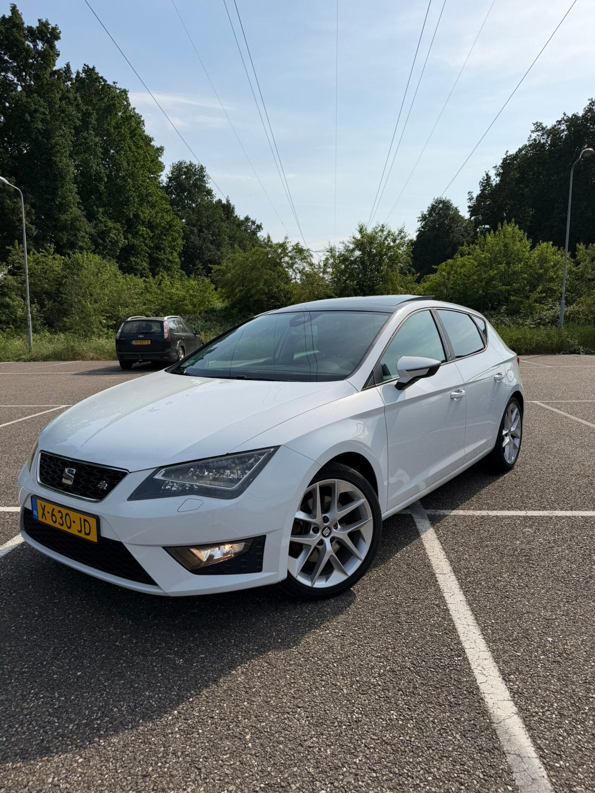 Seat Leon 1.8 TSI 132KW/180PK Dsg-7 2013 Wit, Auto's, Seat, 1227 kg, Zwart, Wit, 57 €/maand