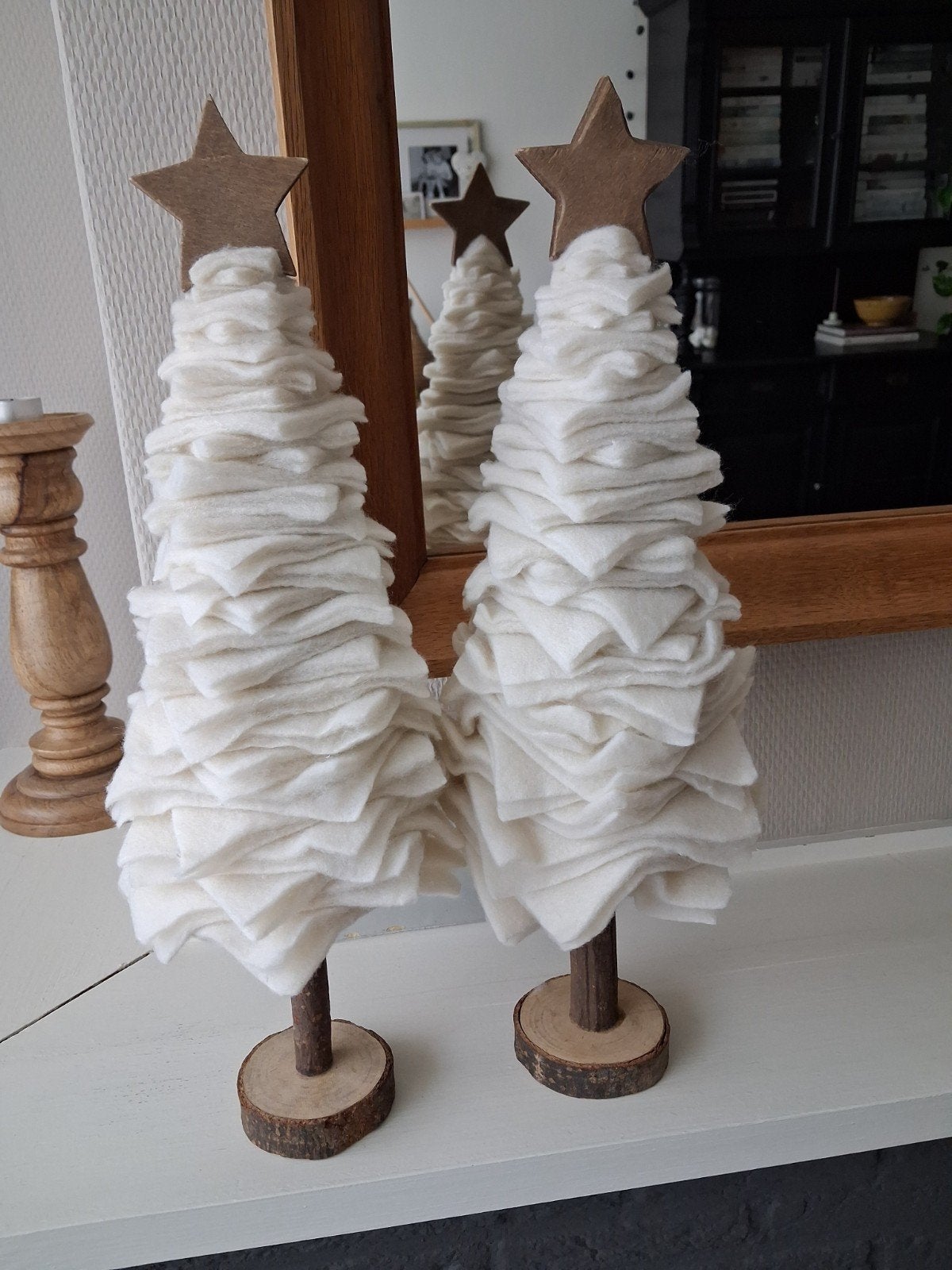 2 wolwitte vilten kerstboompjes, Diversen, Ophalen of Verzenden