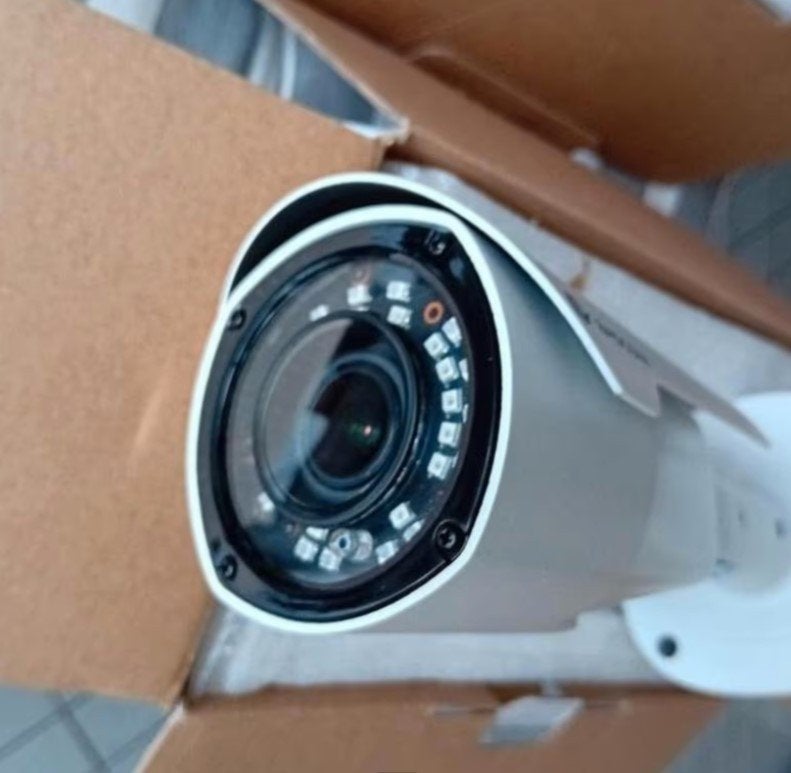 Bascom beveiligingscamera PRO 3MP als nieuw, Ophalen of Verzenden, Zo goed als nieuw, Buitencamera