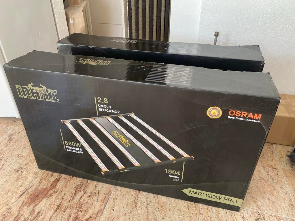 2x MARI 680W PRO LED kweeklampen - Zo goed als nieuw, Tuin en Terras, Kweekspullen, Ophalen, Zo goed als nieuw, Kweeklamp