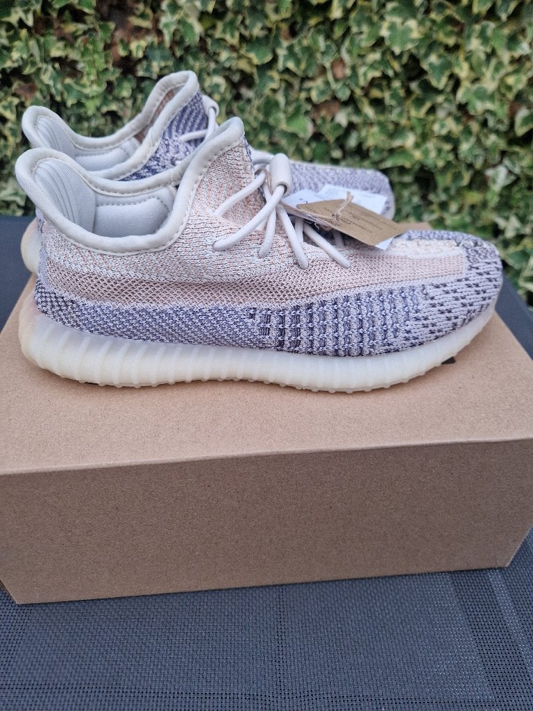 Nieuwe yeezy adidas boost 350 v2 kids gy7659 maat 35, Ophalen, Adidas, Jongen of Meisje, Schoenen