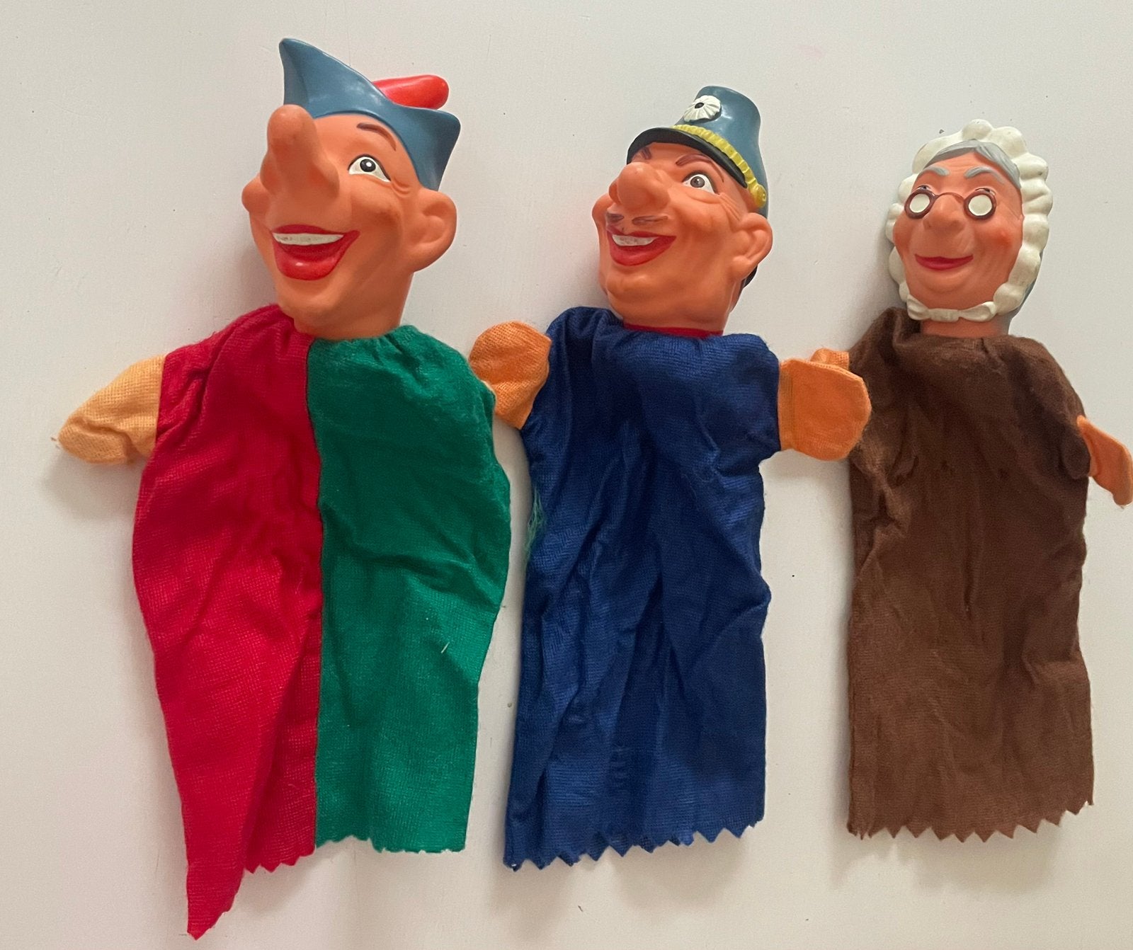 Prachtige nostalgische poppenkast set Klaasen politie oma, Ophalen of Verzenden, Overige typen