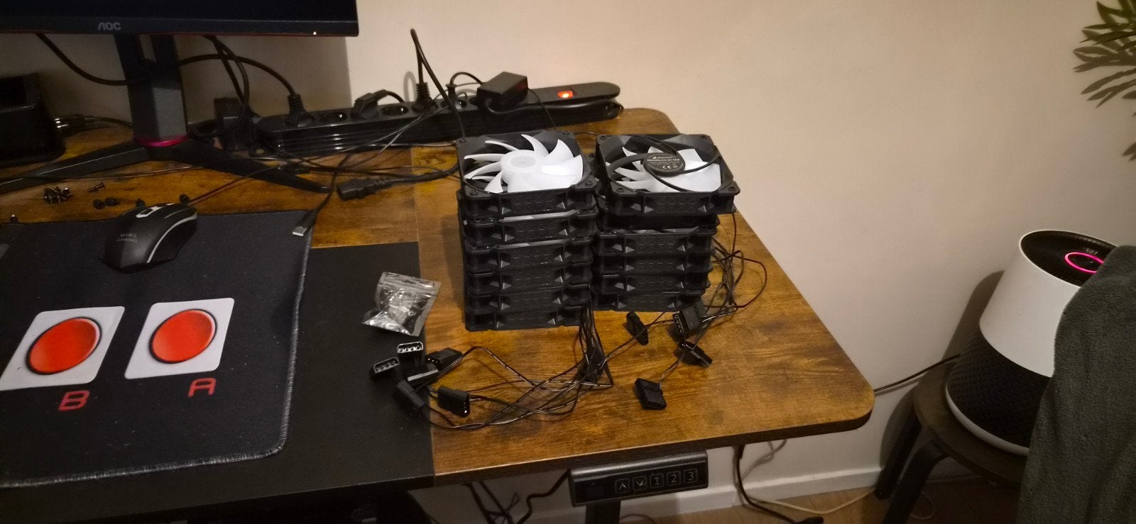 12x Sharkoon 4x msi 120mm RGB Brushless Fans Molex, Ophalen of Verzenden, Zo goed als nieuw, Luchtkoeling