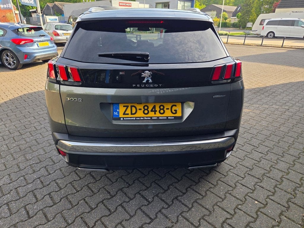 Peugeot 3008 1.2 PureTech GT Line, Voorwielaandrijving, Gebruikt, 1199 cc, Leder en Stof