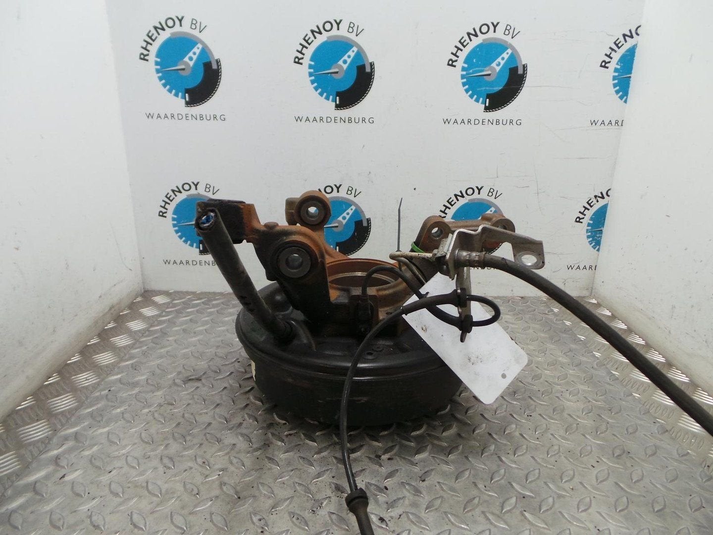 DACIA DUSTER FUSEE LA 2012, Ophalen of Verzenden, Gebruikt, Stiba lid