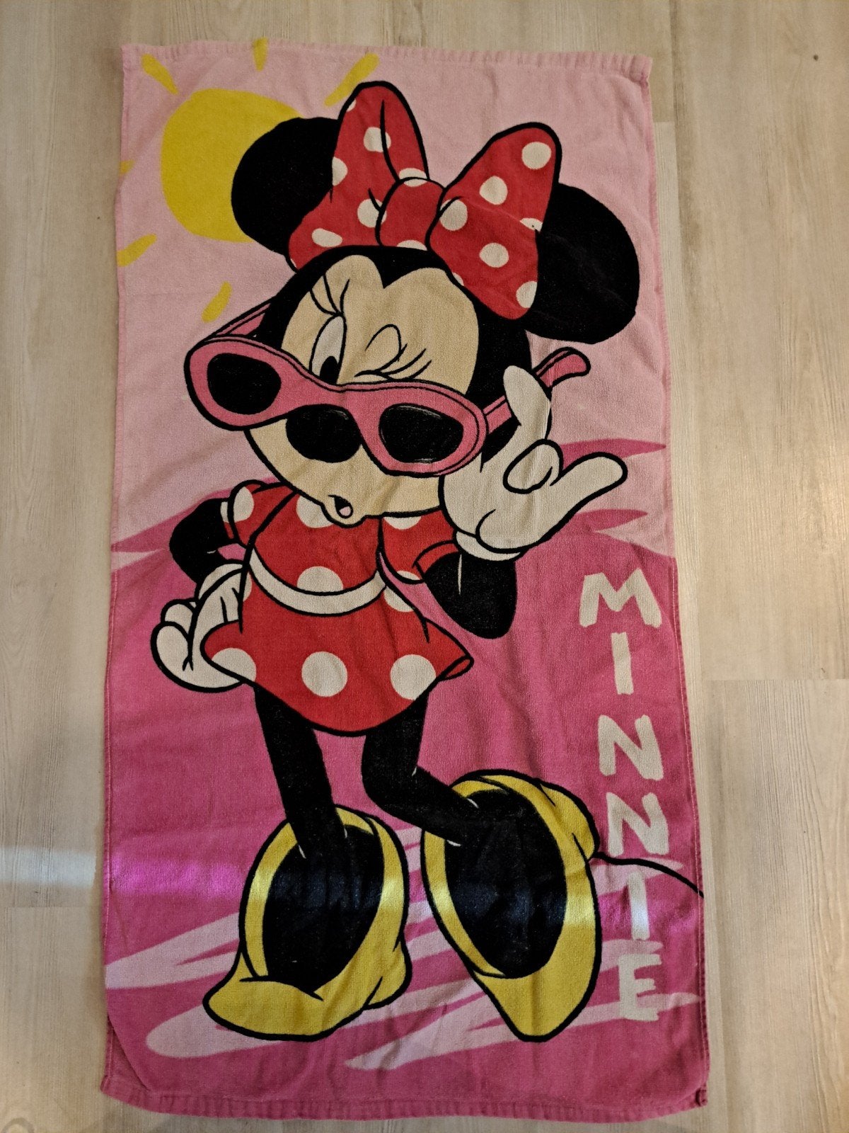Minnie Mouse Strand/Badhanddoek - Roze met Zonnebril, Verzenden, Zo goed als nieuw