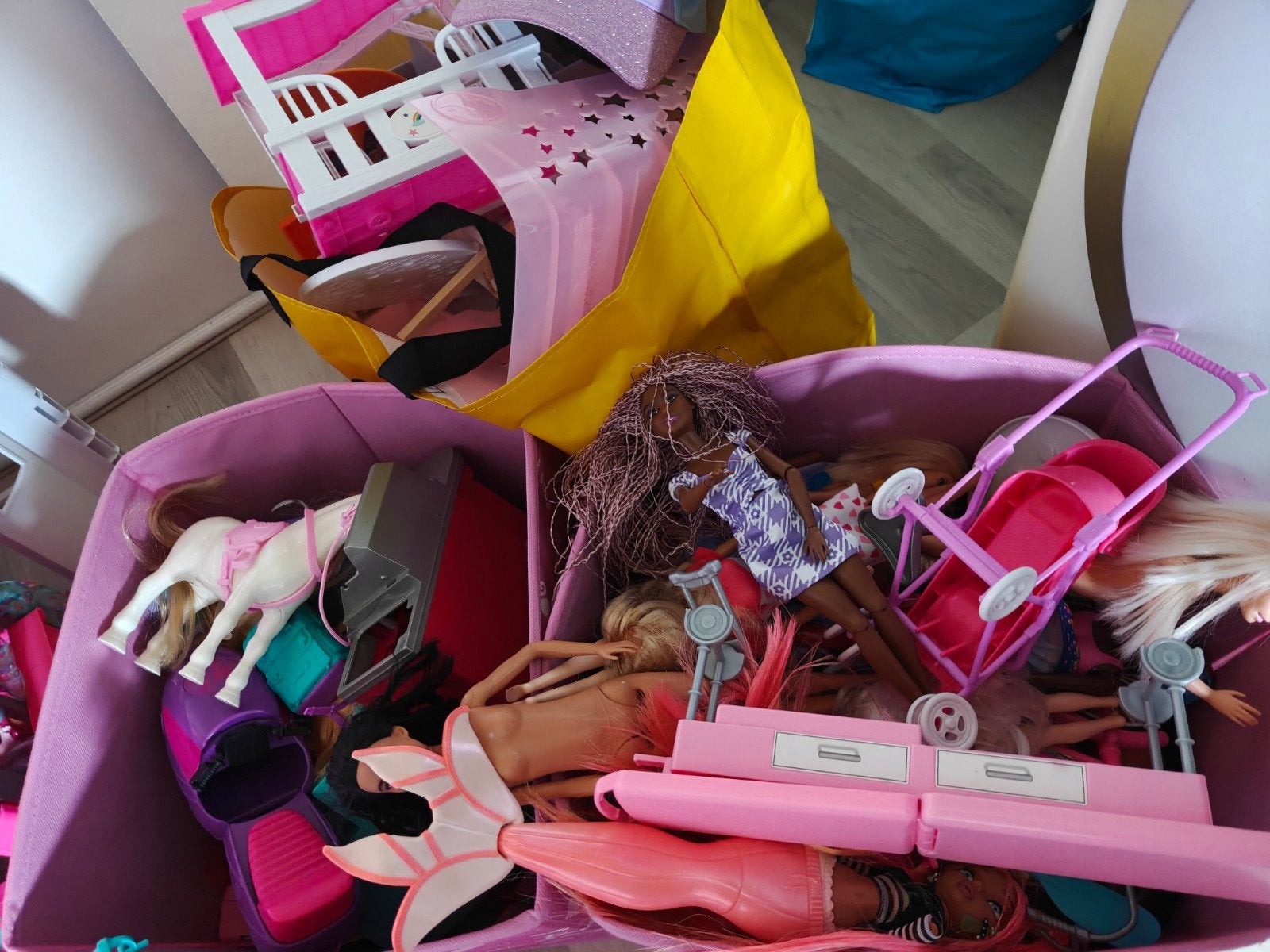 Grote Barbie Collectie: Ambulance, Vliegtuig, Voedselwagen, Ophalen, Gebruikt, Barbie